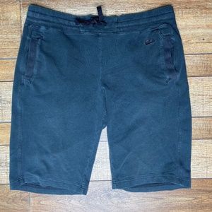 🍁 NIKE Knee Length Black Cotton Shorts